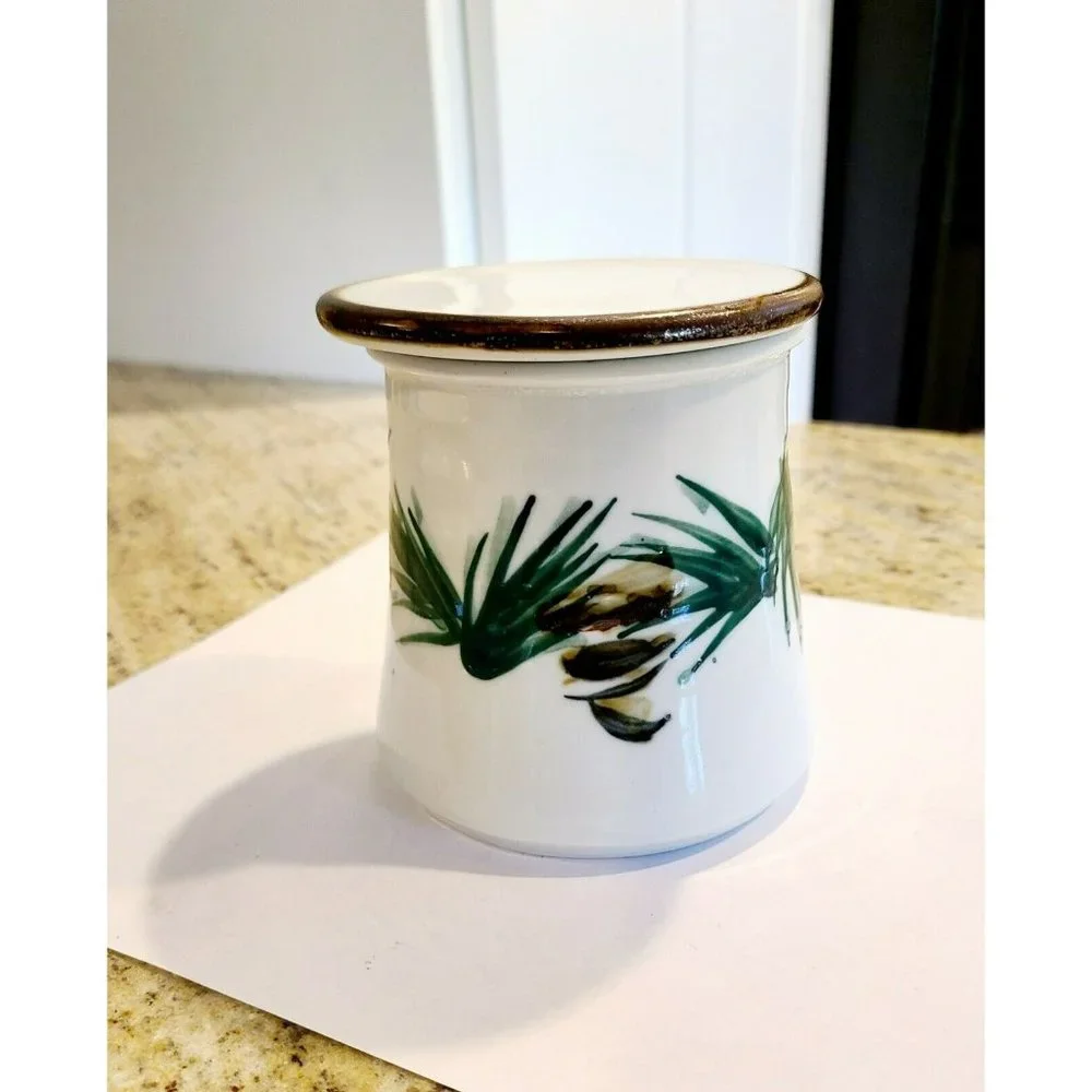 Christmas Butter Bell Painted Pine Cones. Pottery Sign GP 99